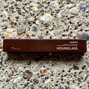 Hourglass Vanish Airbrush Concealer
